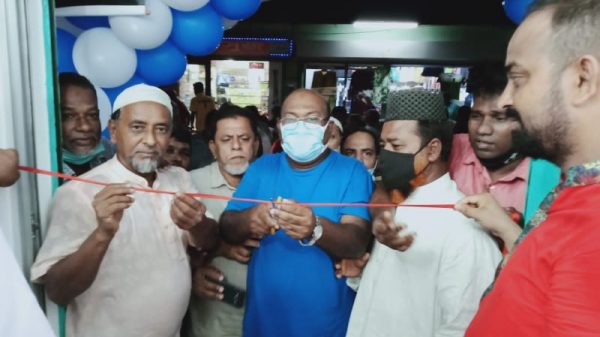 ভাঙ্গুড়ায় ‘প্রথমা প্লাজা’ মোবাইল ফোন ব্যবসা প্রতিষ্ঠানের উদ্বোধন
