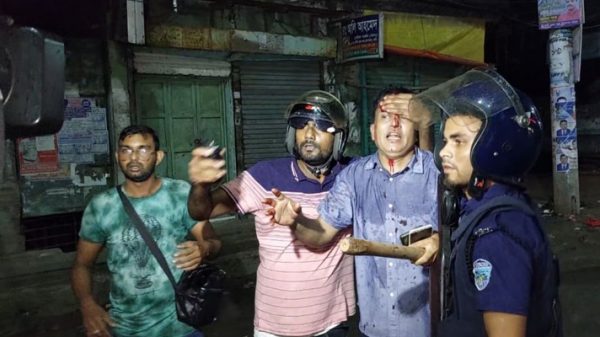 এবার ফেনীতেও সংঘর্ষ, ওসিসহ আহত ২৯