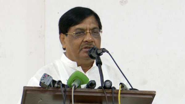 সংশ্লিষ্টতা প্রমাণ করতে পারলে রাজনীতি ছেড়ে দেবো : বুলু