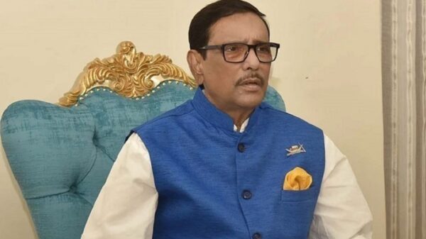 ‘শেখ হাসিনা সরকার কখনো খালি মাঠে গোল দিতে চায় না’