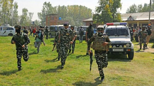 কাশ্মীরে গোলাগুলি, ৫ ভারতীয় সেনা নিহত