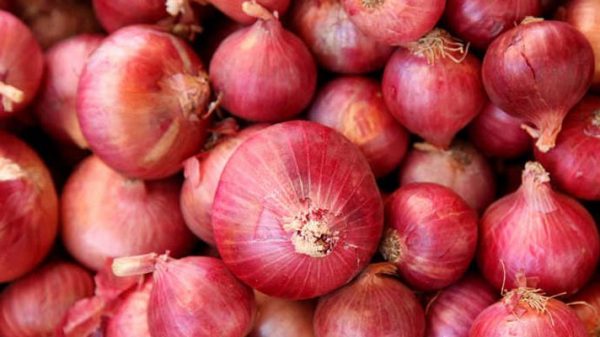 পেঁয়াজে ৫ শতাংশ শুল্ক মওকুফ