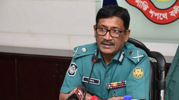 অবসরেই যাচ্ছেন ডিএমপি কমিশনার