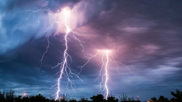 বজ্রপাত থেকে মানুষ বাঁচাতে ৩০০ কোটি টাকার প্রকল্প