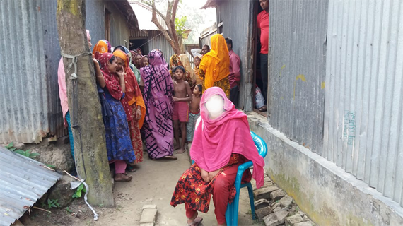 ভাঙ্গুড়ায় বিয়ের প্রলোভনে বিধবার সাথে পরকীয়া,বাড়ি এনে প্রেমিক পলাতক