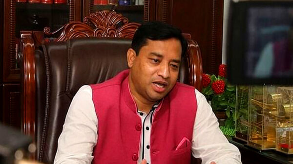 বরখাস্ত হওয়া মেয়র জাহাঙ্গীরের বিরুদ্ধে পঞ্চগড়ে মামলা