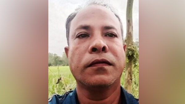 শিক্ষিকার সঙ্গে অশালীন আচরণ, শিক্ষক বরখাস্ত