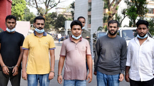 ব্যাংকের প্রশ্ন ফাঁস আহছানউল্লাহ থেকে, গ্রেপ্তার ৫