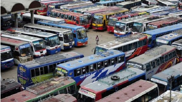 শুক্রবার থেকে অনির্দিষ্টকালের জন্য বাস-ট্রাক বন্ধ