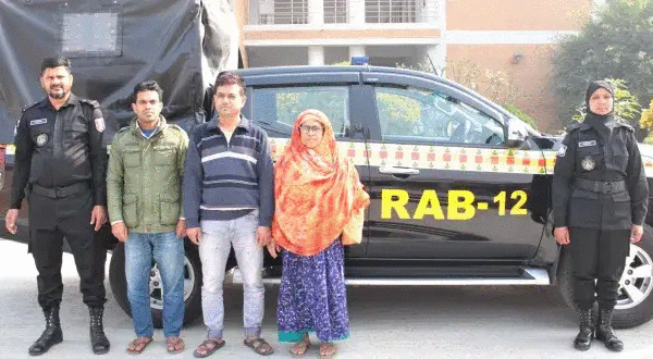 শাহজাদপুরে চাঞ্চল্যকর ঘটনার মূলহোতাসহ ৩ জন আটক