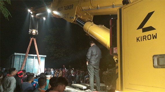 ৬ ঘন্টা পর ঢাকার সাথে উত্তর ও দক্ষিণ বঙ্গের ট্রেন চলাচল শুরু! 