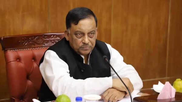 খালেদা জিয়ার বিদেশ যাওয়ার সুযোগ নেই, জানালেন স্বরাষ্ট্রমন্ত্রী