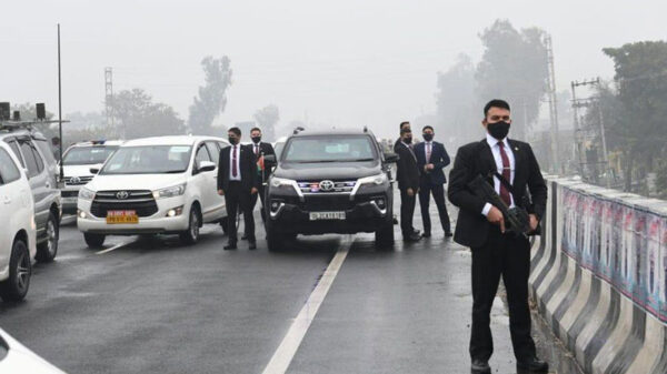 ফ্লাইওভারে আটকে রইল মোদির কনভয়; 'বেঁচে ফিরেছি, এই অনেক'