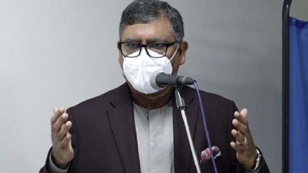 টিকার বুস্টার ডোজের বয়সসীমা কমেছে